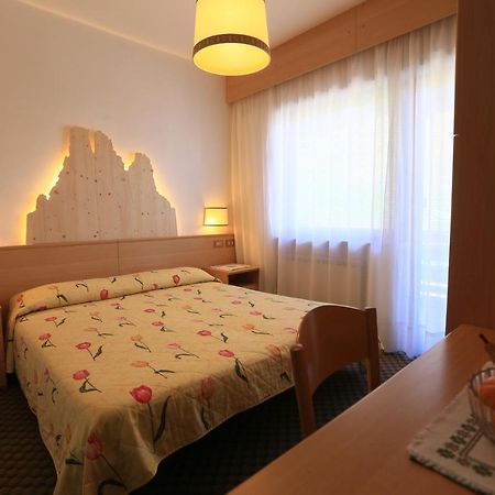 Hotel Miramonti Vigo di Fassa Exteriör bild