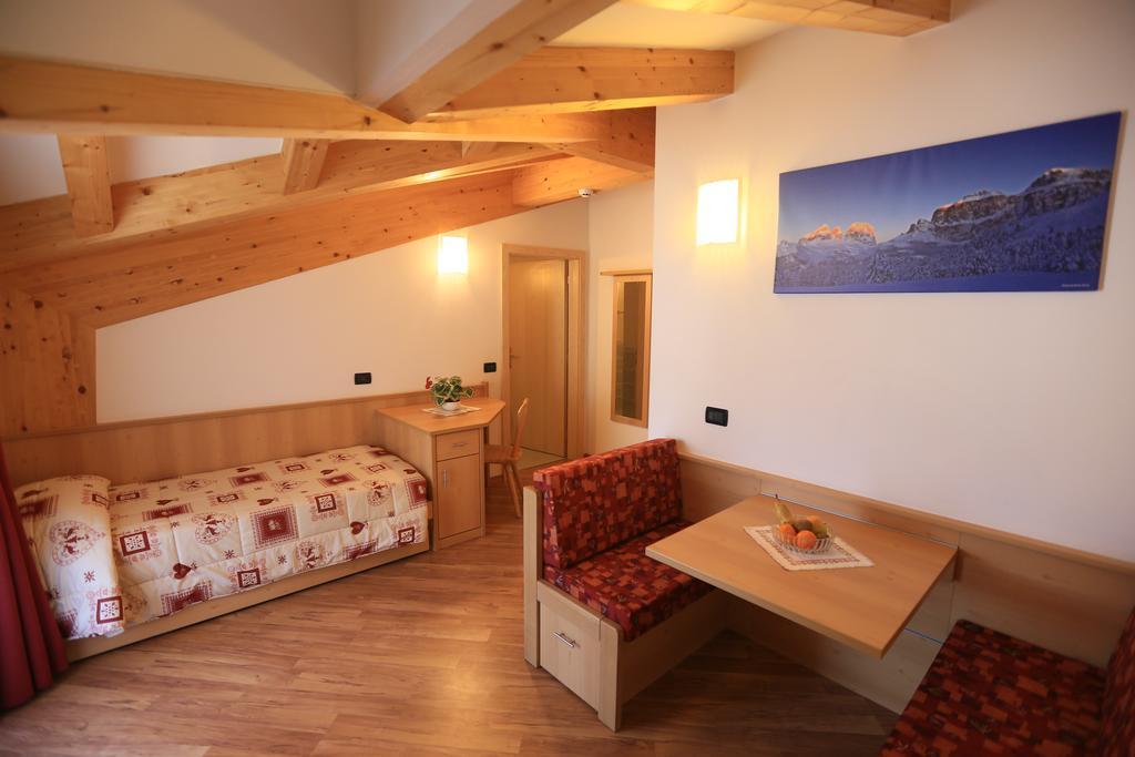 Hotel Miramonti Vigo di Fassa Exteriör bild